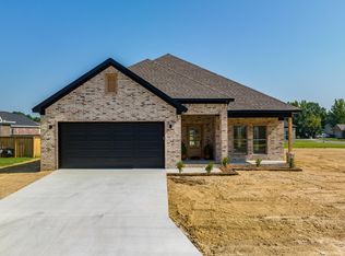 10 Whispering Willow Dr, Greenbrier, AR 72058