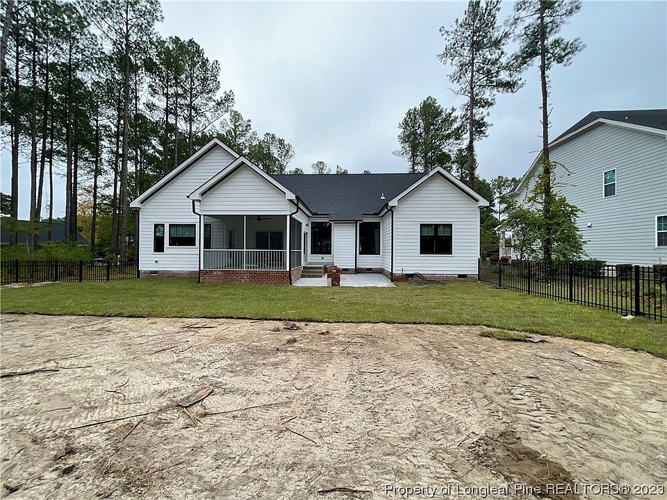 2nd image of 75 Roslyn Way