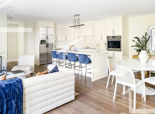 21 Kinmonth Rd #103, Waban, MA 02468