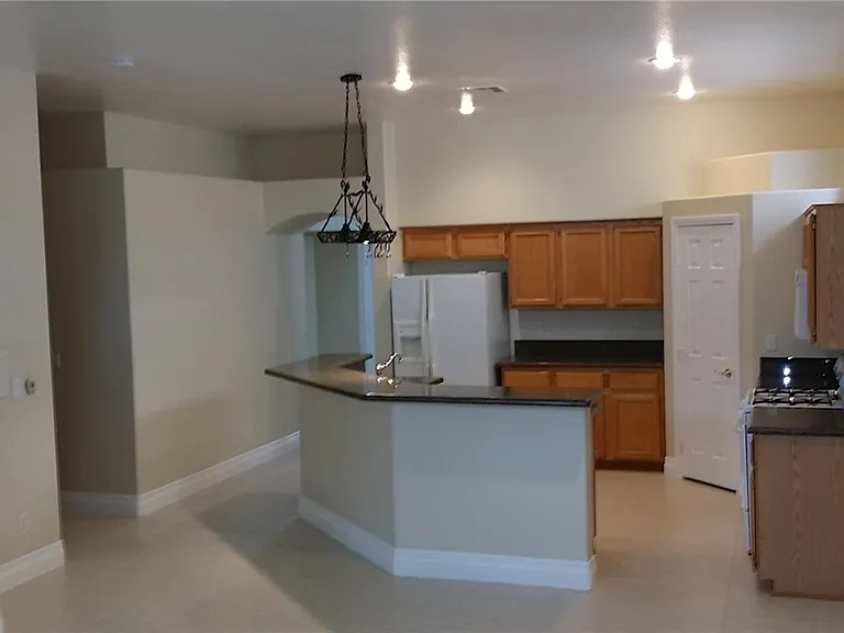 1125 Coral Rainbow Ave #1125 — Photo 2