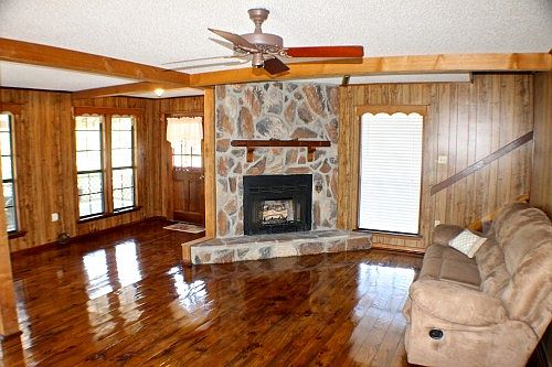 5th image of 5005 Pecan Ln