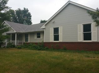 55821 Eleven Mile Rd, New Hudson, MI 48165