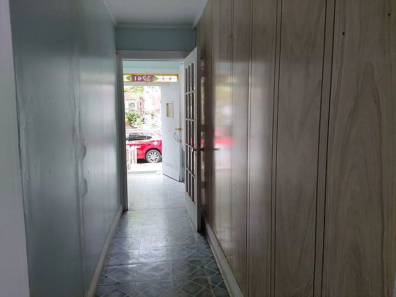 5th image of 3741 92nd St