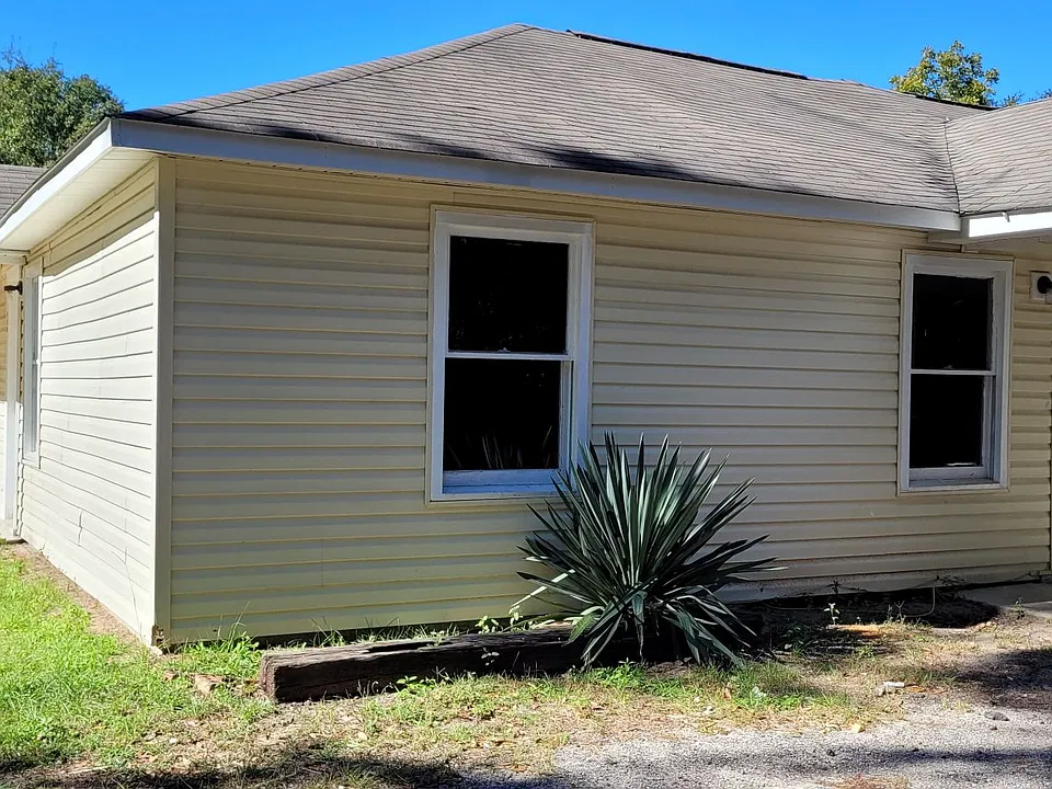 964 Brooks Ave #964