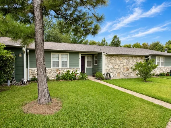 2800 Longmire Dr APT 19, College Station, TX 77845
