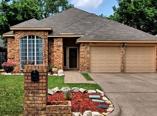 5906 Polo Club Dr, Arlington, TX 76017