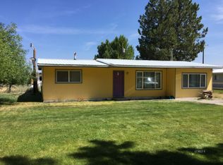 57446 Christmas Tree Rd, Christmas Valley, OR 97641