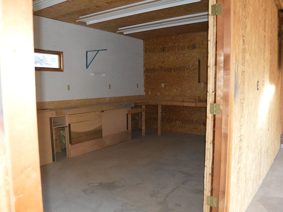 1st image of 2724 Savannah Ln