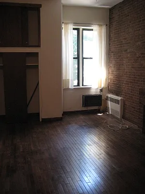 Rented by Magnone Real Estate | media 21