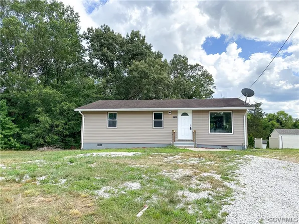 17362 Chase St, Bowling Green, VA 22427