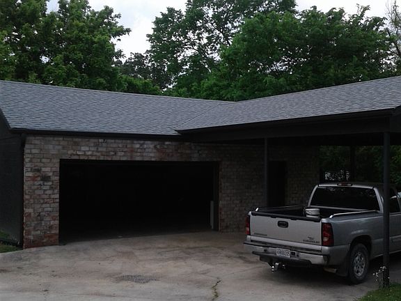 Garage/Double Carport