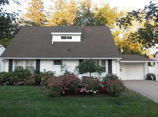 3 Keith Pl, Glen Cove, NY 11542