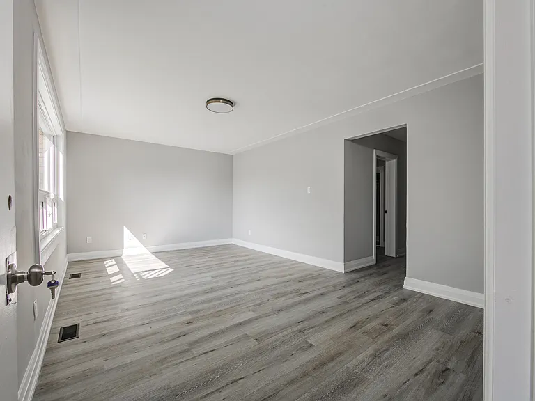 348 Spruce St #1 — Photo 6