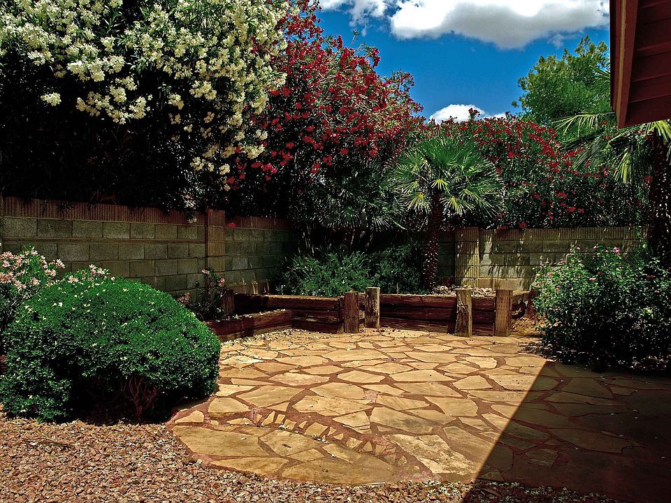 Flagstone patio