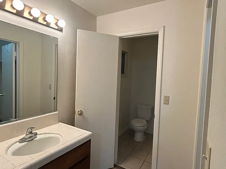 1531 Highland Dr #2 — Photo 10