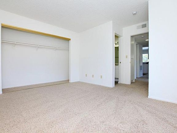 3rd image of 27355 Red Bud Pl APT 201