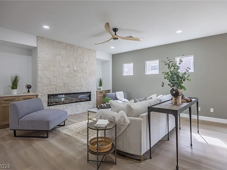 10982 Village Ridge Ln — Photo 7