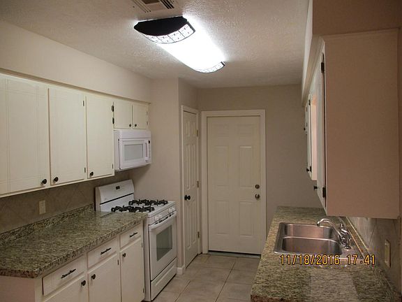 2nd image of 1310 Kitty St #1
