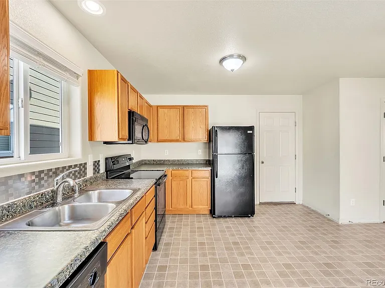 2274 Shady Aspen Dr — Photo 8