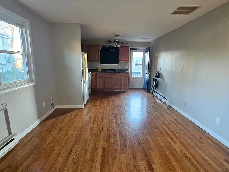 451 Main St #3B — Photo 5