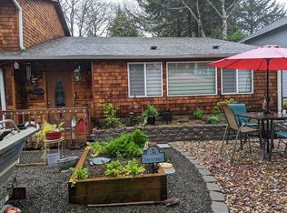 7249 SW Abalone St, South Beach, OR 97366