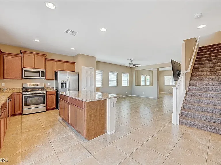 9146 Laughing Owl Ave — Photo 17