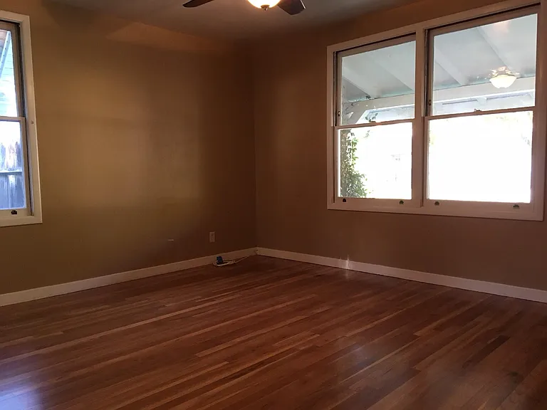 3940 La Verne Way — Photo 6