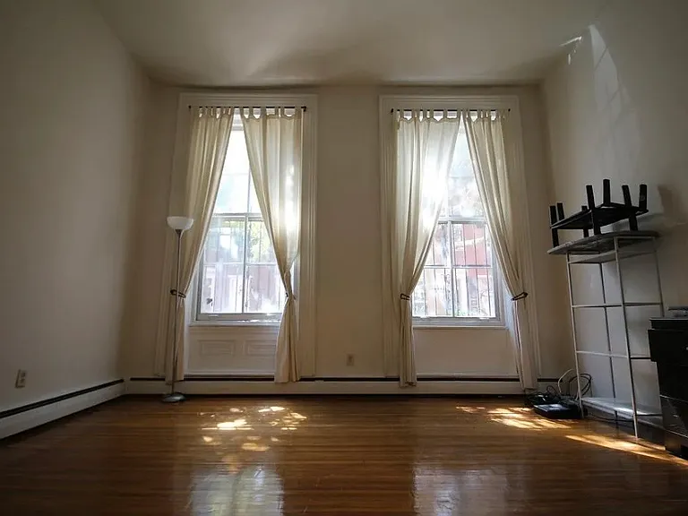 1819 Pine St #1F — Photo 3
