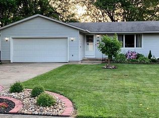 5408 Victoria Dr, Lorain, OH