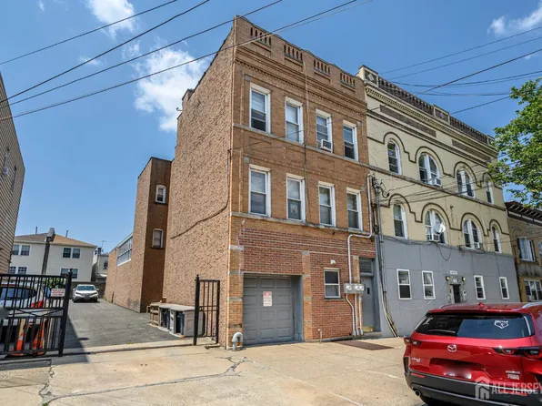 51 Wright Ave, Jersey City, NJ 07306