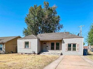 830 NW 20th St, Lawton, OK 73507