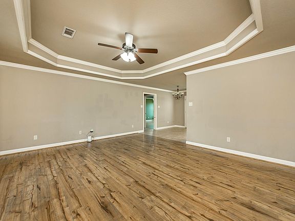 5th image of 325 Austin Creek Dr