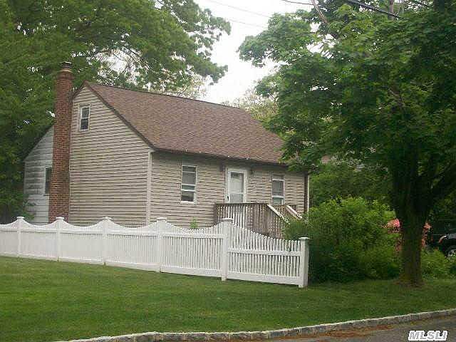 1st image of 133 Woodland St
