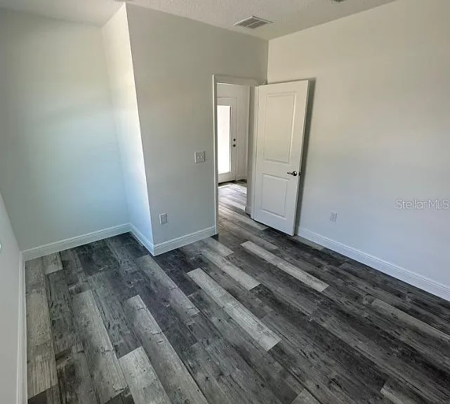 542 Kilimanjaro Dr #B — Photo 9