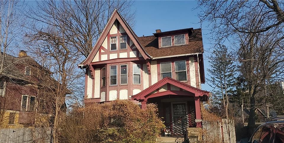 1st image of 12994 Clifton Blvd