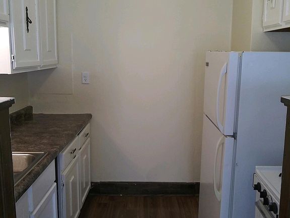5th image of 529 N Main St APT 308
