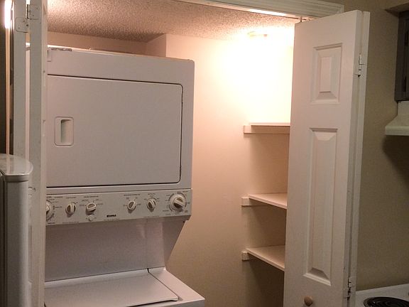 Stacked washer/dryer remains