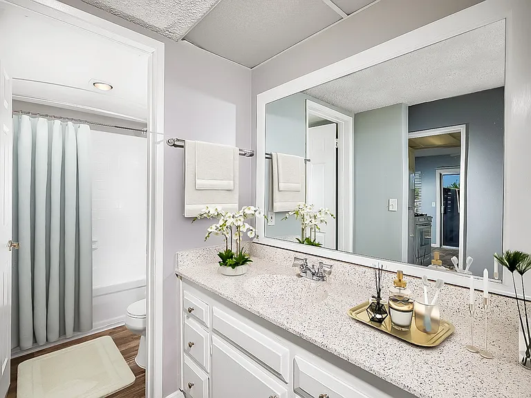 Villa Del Mar Apartments (new) — Photo 29