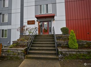3661 Phinney Ave N APT 206, Seattle, WA