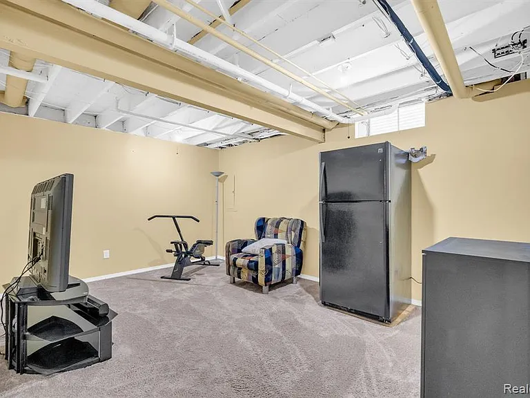 42682 Park Crescent Dr — Photo 39
