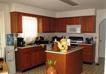 4th image of 3083 Kings Realm Ave