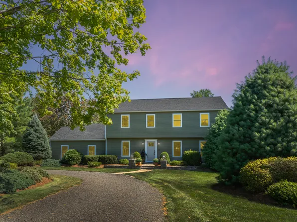 4 Ryan Drive, Wallingford, CT 06492
