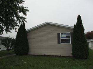 38902 Bayview Rd, New Boston, MI 48164