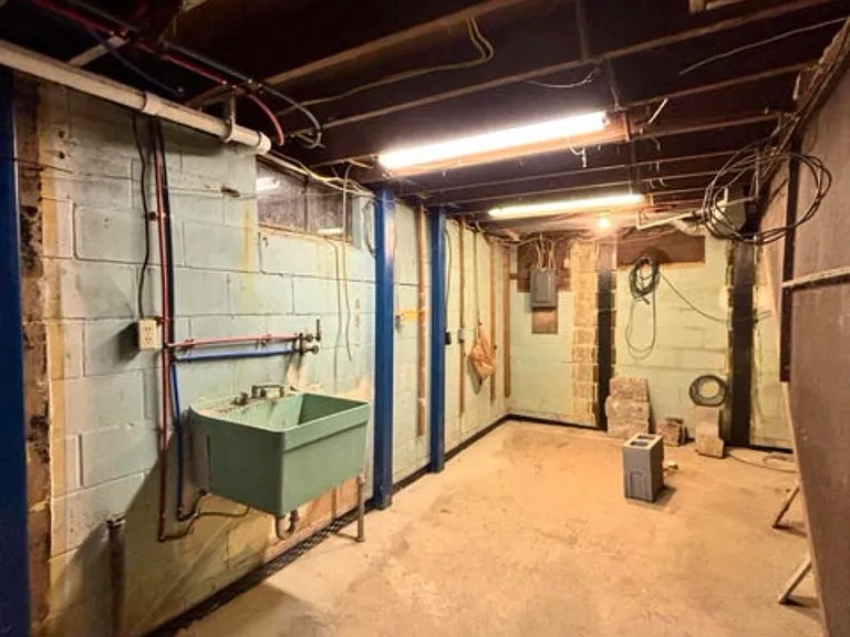 325 Winwood Ave — Photo 29