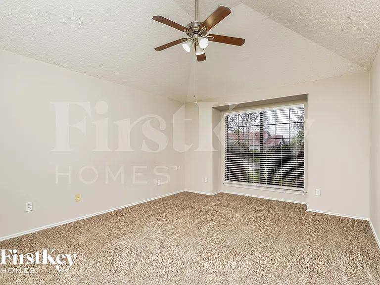 7921 Rice Dr — Photo 8