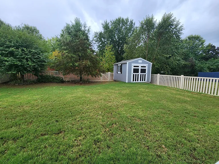 17 Cliffbriar Ter — Photo 4