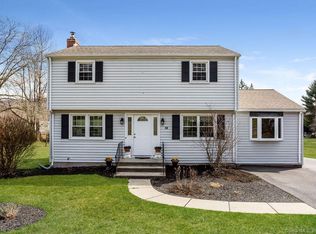 19 Hillside Dr, Ellington, CT 06029