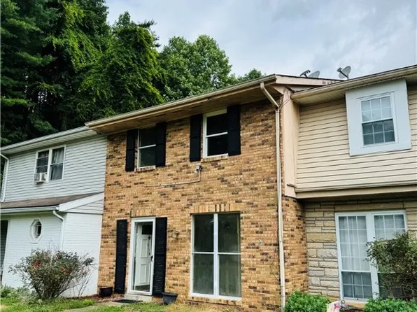 6718 Valley Brook Dr, Charleston, WV 25312