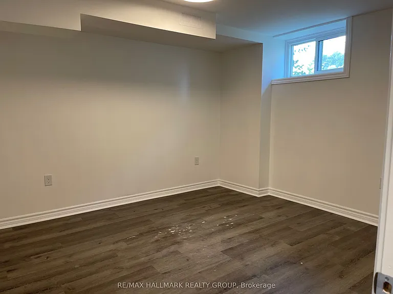 88 Hillcrest Dr — Photo 16