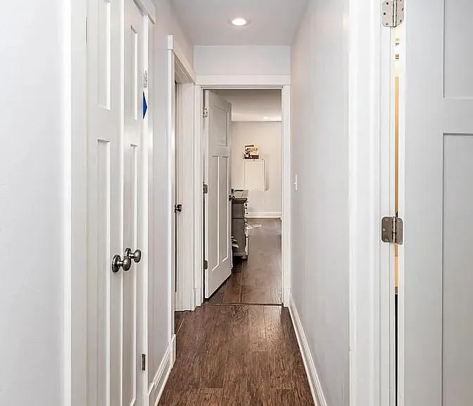 Hallway to bedrooms